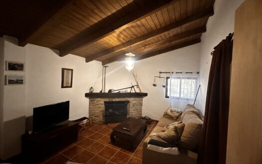 Finca rústica con casa