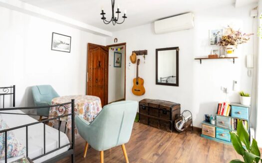 ÁTICO CON TERRAZA DE 40 M2 EN CASCO HISTÓRICO
